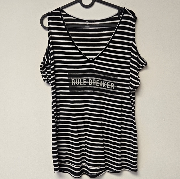 Jessica Simpson Rule Breaker Cold Shoulder Top Black Stripes M - Picture 2 of 8
